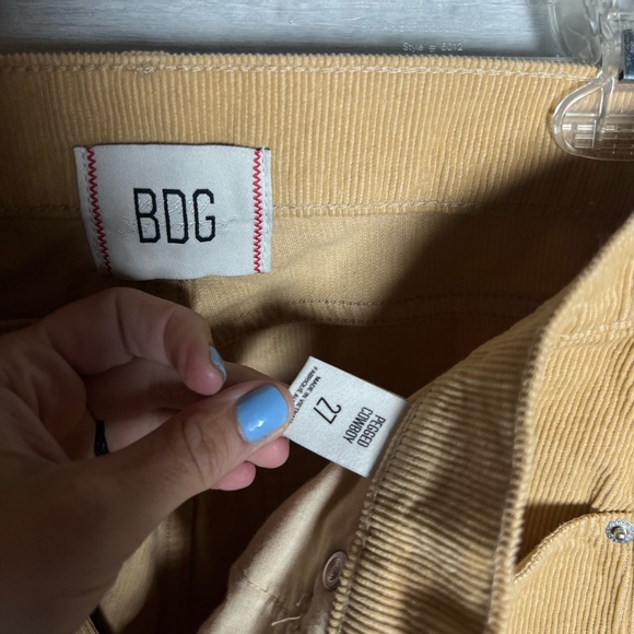 BDG Tan Pegged Cowboy Relaxed‎ Straight Corduroy Pants Academia Classic Preppy - Picture 8 of 10